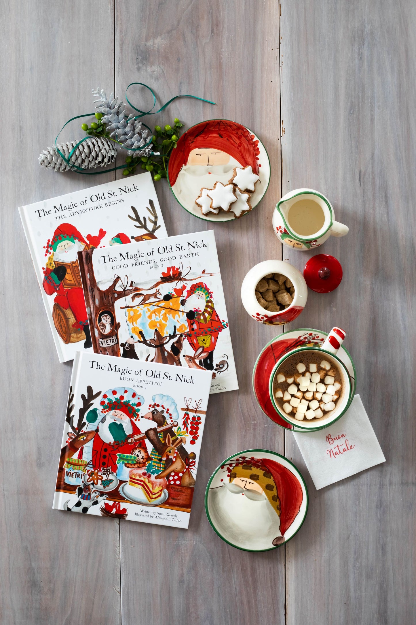 Vietri Old St. Nick Creamer